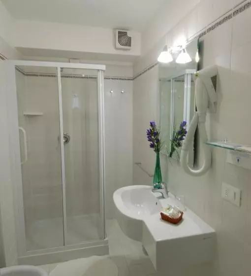تختخواب و صبحانه Santa Margherita Guest House