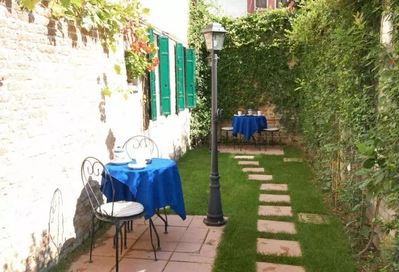 تختخواب و صبحانه Santa Margherita Guest House