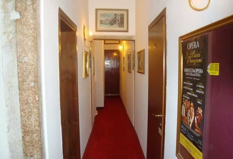 مسافرخانه Casa Linger