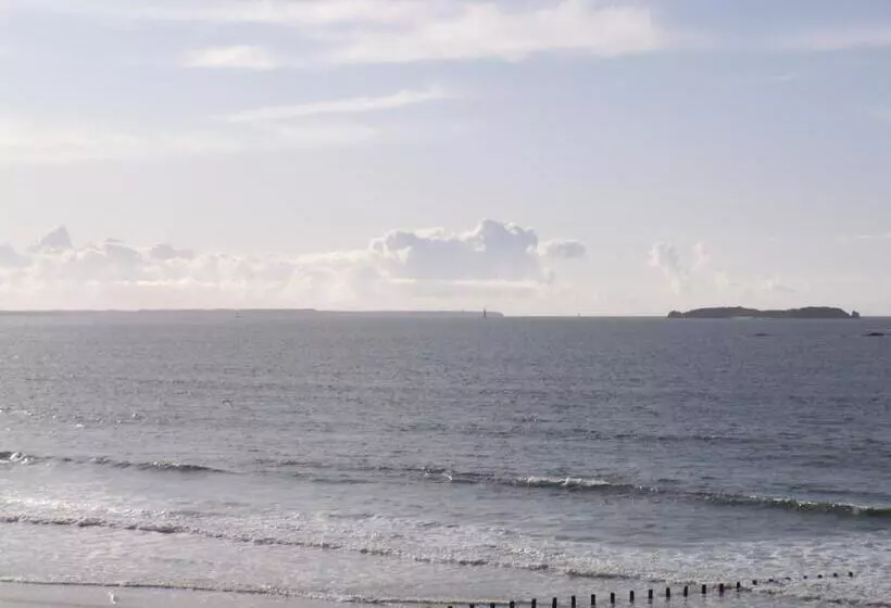 ホテル Alpha Océan