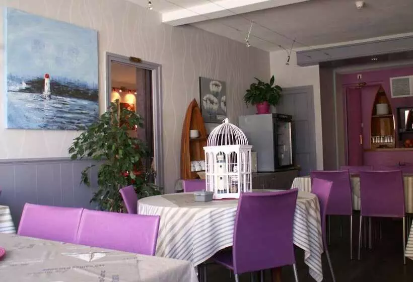 ホテル Alpha Océan