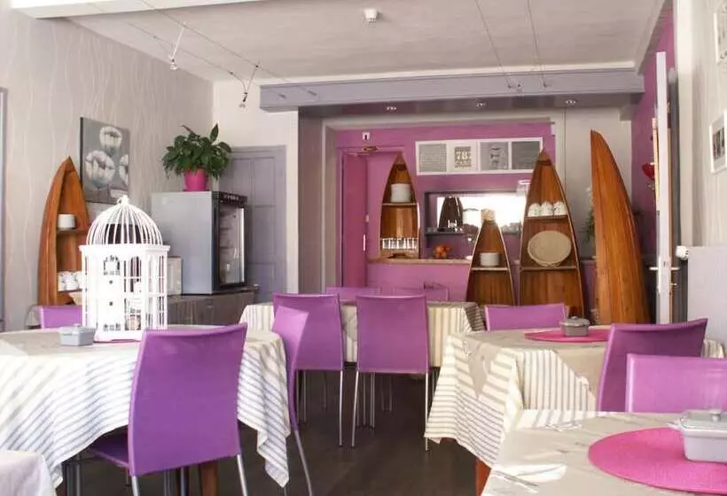 ホテル Alpha Océan