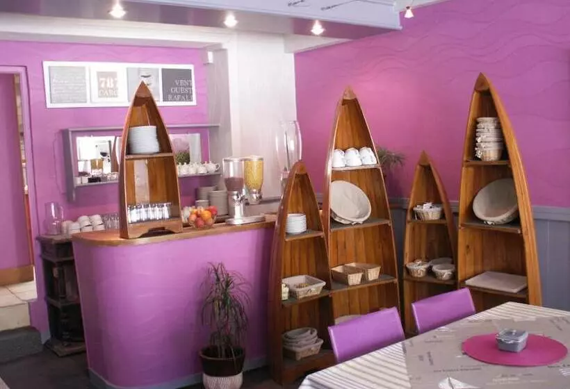 ホテル Alpha Océan