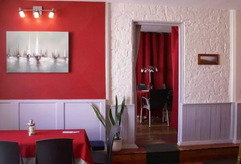 ホテル Alpha Océan