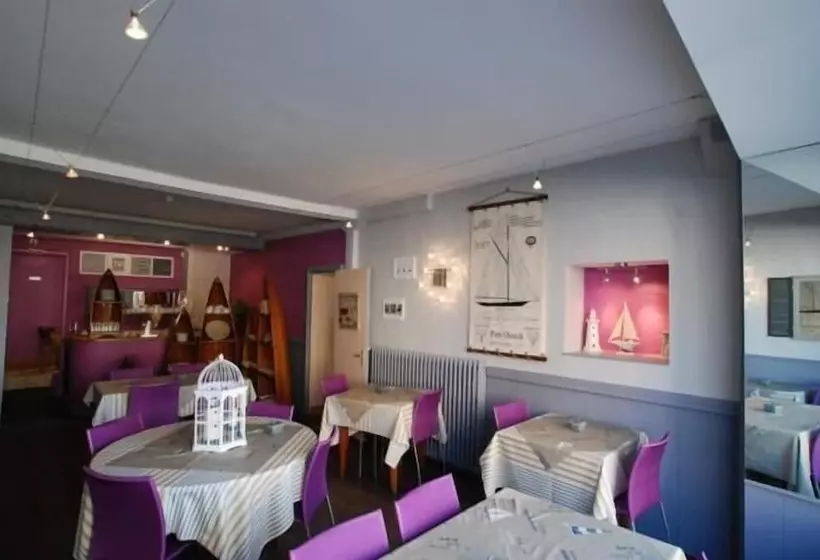 ホテル Alpha Océan