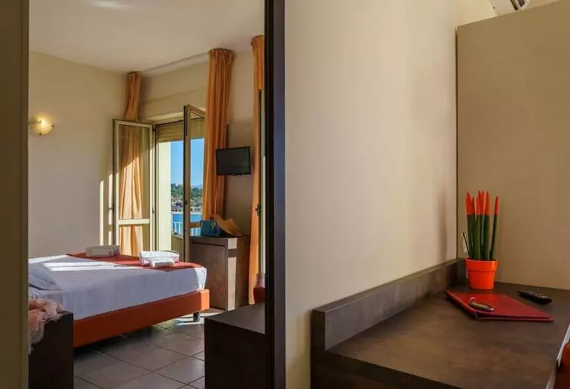 בית מלון כפרי Tirreno