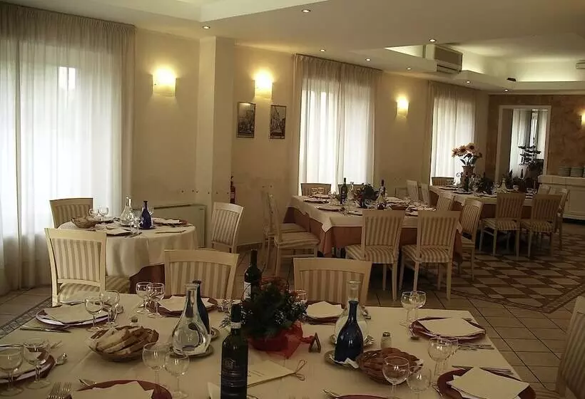 בית מלון כפרי Tirreno