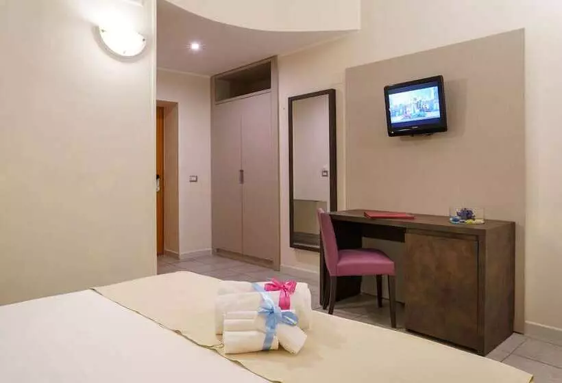 בית מלון כפרי Tirreno