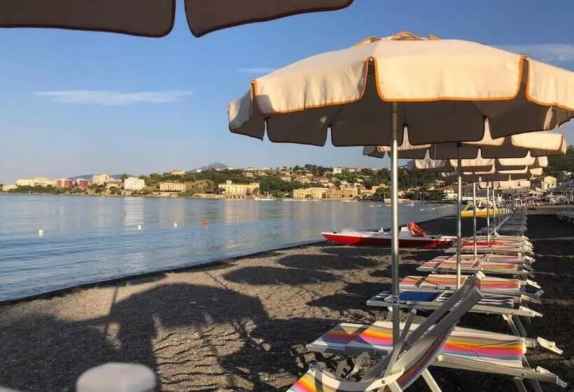 בית מלון כפרי Tirreno