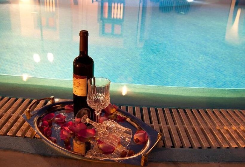 فندق Villa Pelekanos