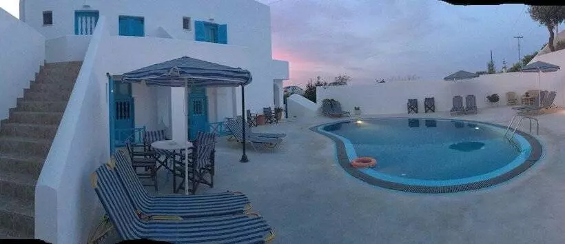 فندق Villa Pelekanos