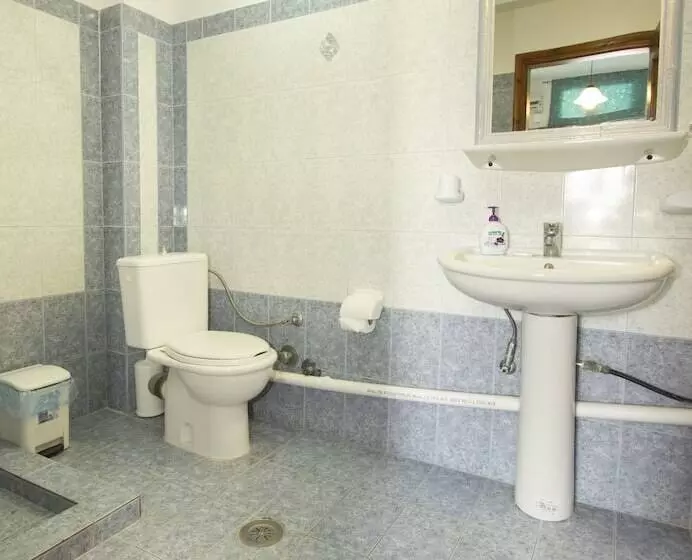 فندق Villa Pelekanos