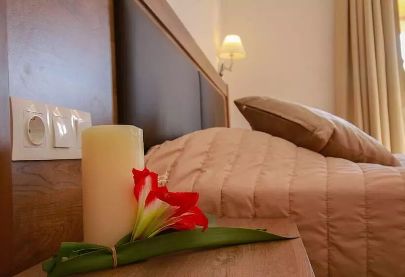 ホテル Yannis Corfu