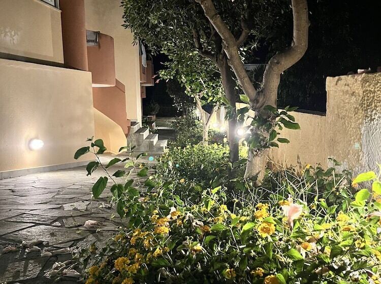 Iolkos Hotel Apartments