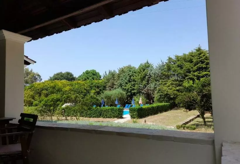 Lemontree Apartments