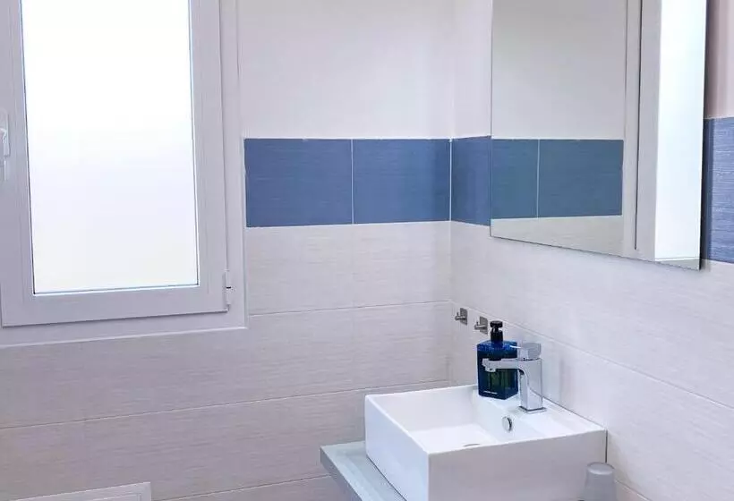 تختخواب و صبحانه Dimora Calauriia  Adults Only