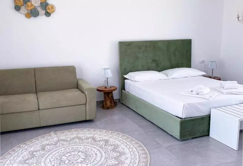 تختخواب و صبحانه Dimora Calauriia  Adults Only