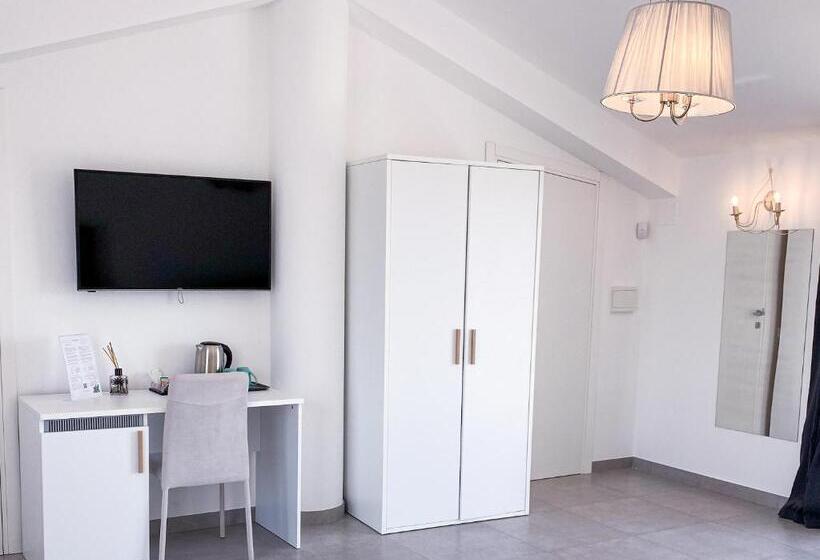 צימר Dimora Calauriia Adults Only