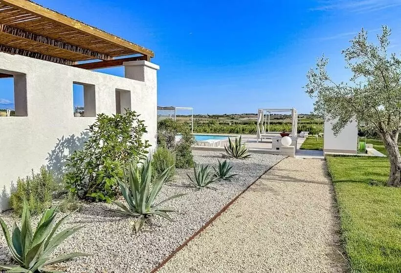 تختخواب و صبحانه Dimora Calauriia  Adults Only