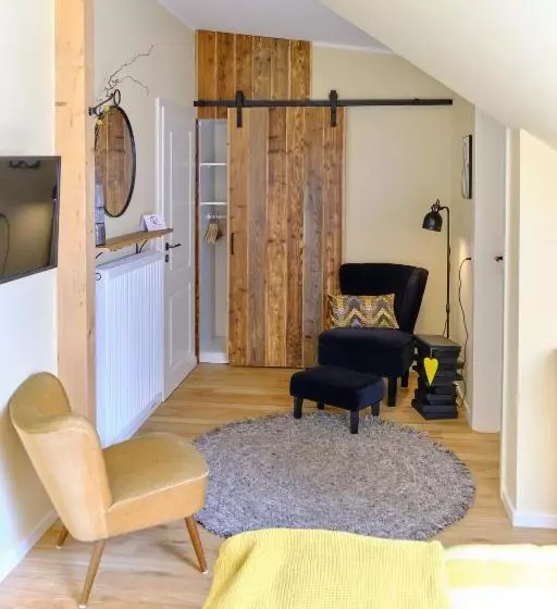 Aamiaismajoitus (B&B) Landhäuschen Anderswo