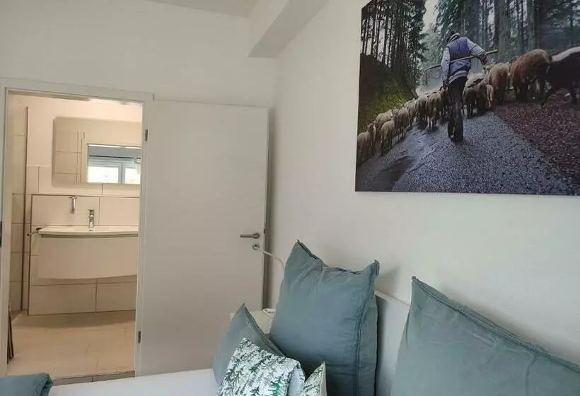 Aamiaismajoitus (B&B) Steepleview House