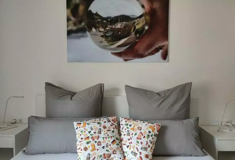 Aamiaismajoitus (B&B) Steepleview House