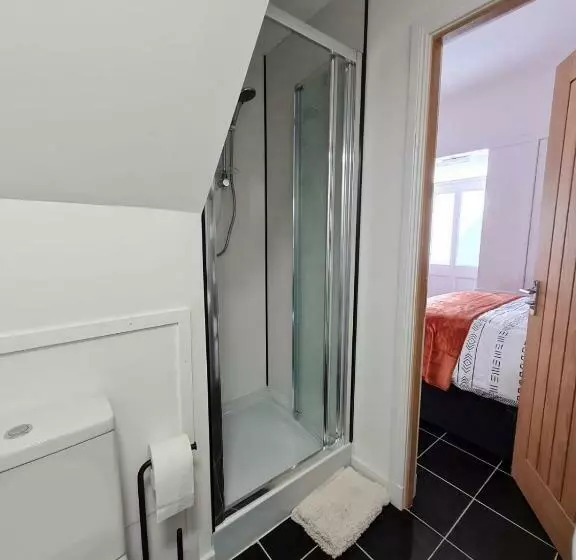 هتل کپسول No.8