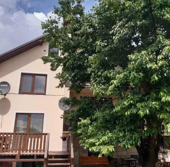 پانسیون Vila Happy