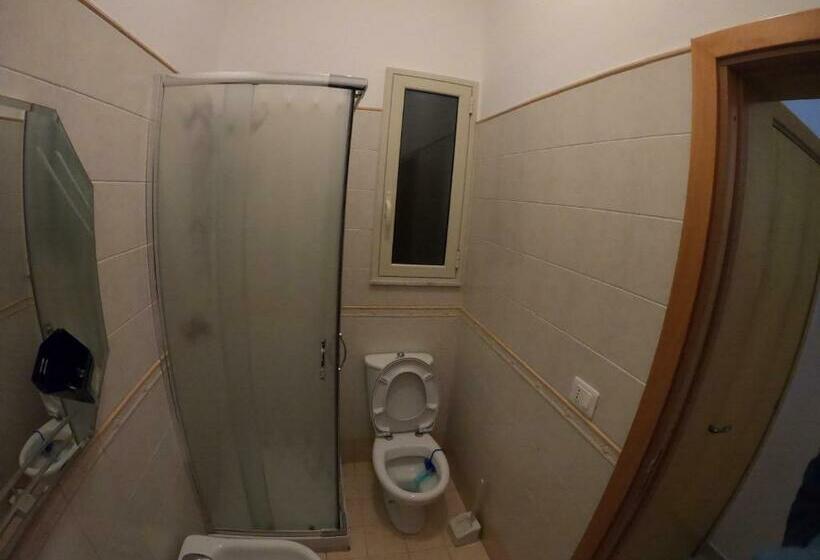 膳宿费 Mamma Loretta House