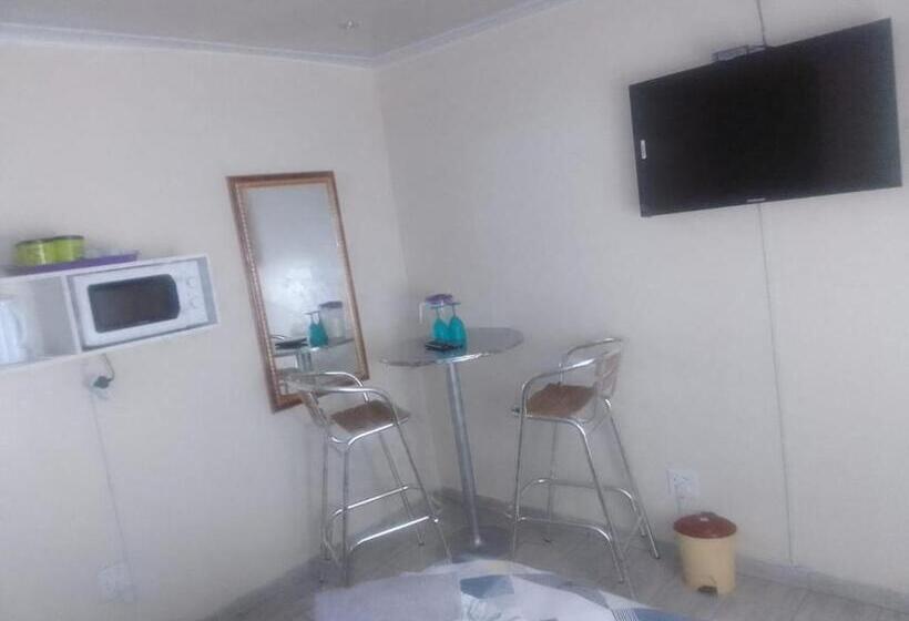 بنسيون Moffat Guest House