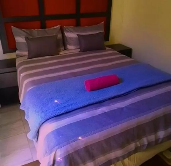 Pension Moffat Guest House