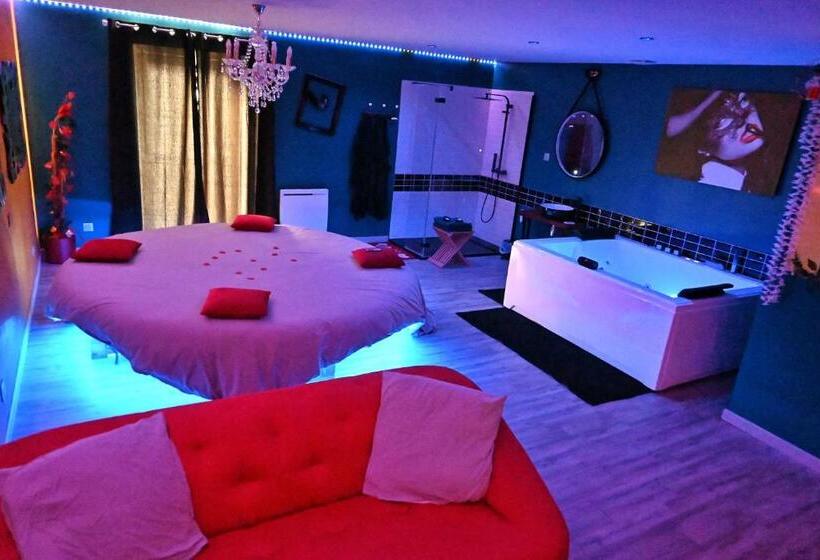 ペンション Nuit Insolite Room Love