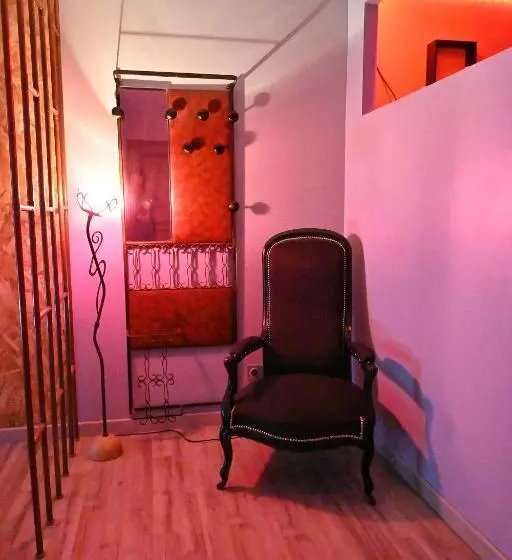 ペンション Nuit Insolite Room Love