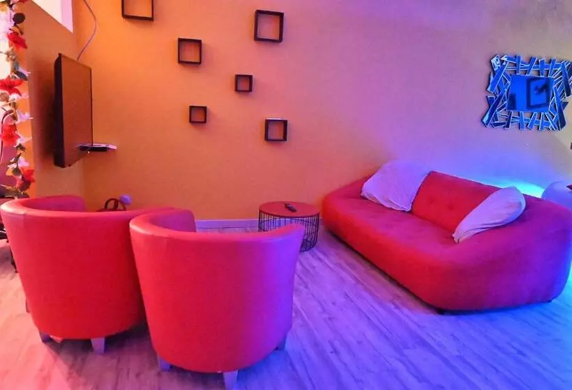 ペンション Nuit Insolite Room Love