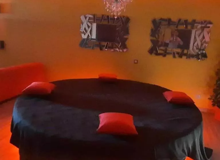 ペンション Nuit Insolite Room Love