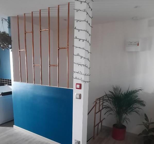 ペンション Nuit Insolite Room Love