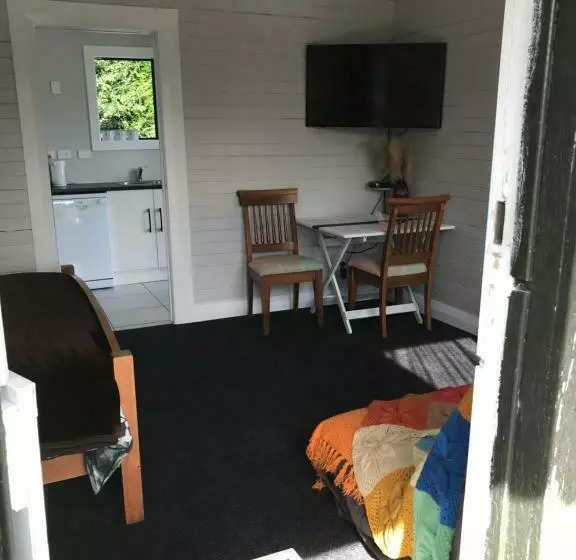 Majatalo Stump Cottage