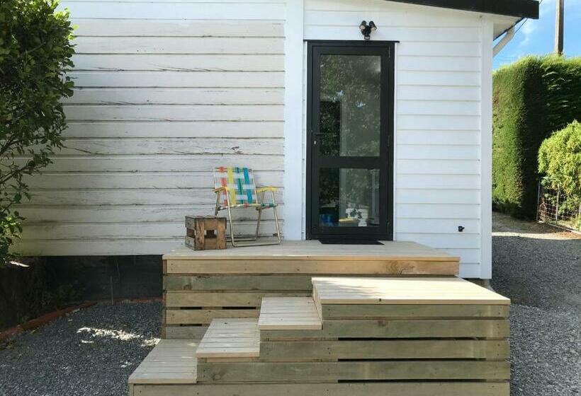 بنسيون Stump Cottage