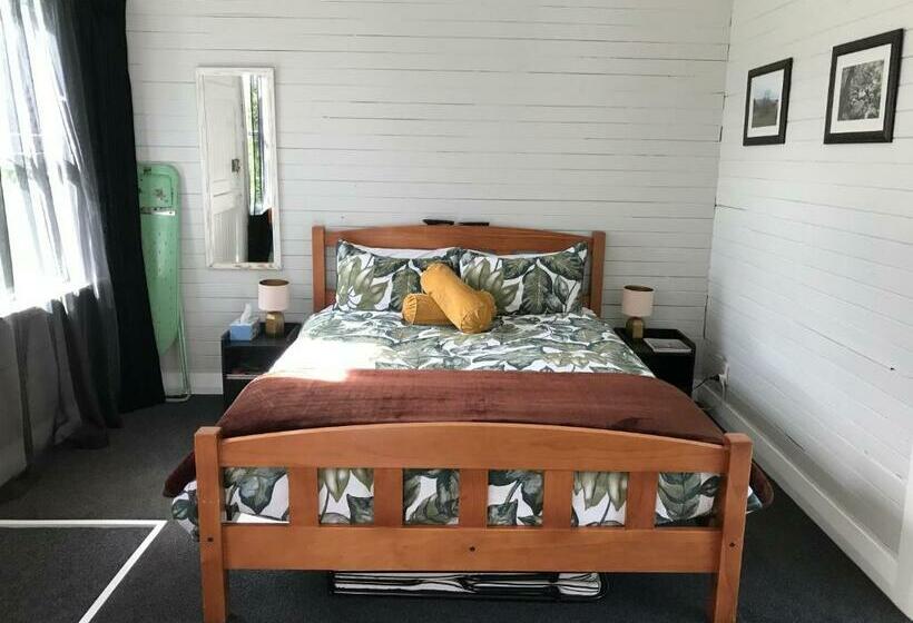 بنسيون Stump Cottage