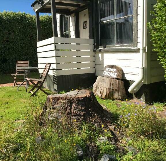 بنسيون Stump Cottage