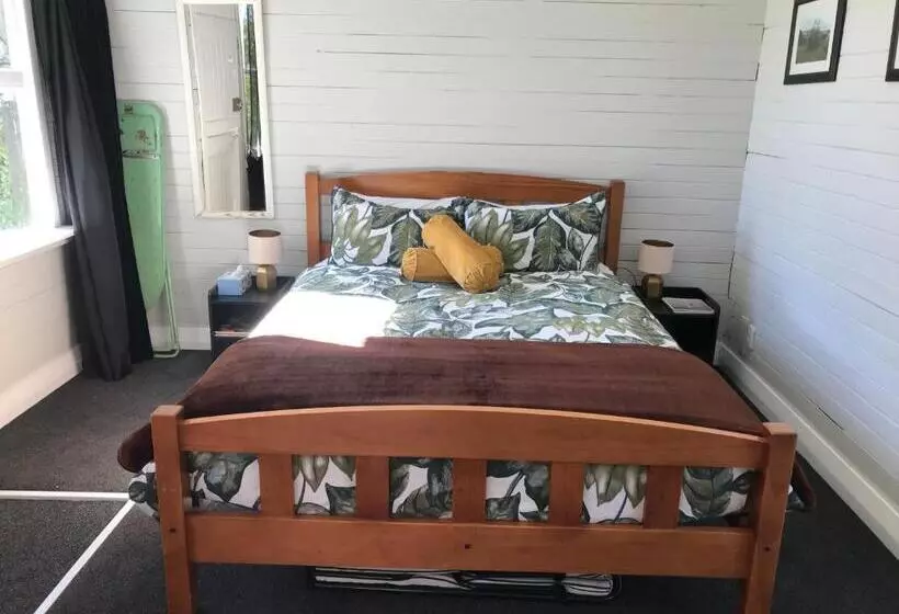 Majatalo Stump Cottage