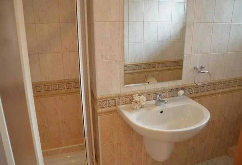 ペンション Vila Happy