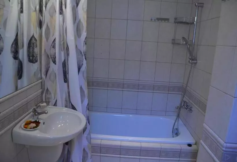 ペンション Vila Happy