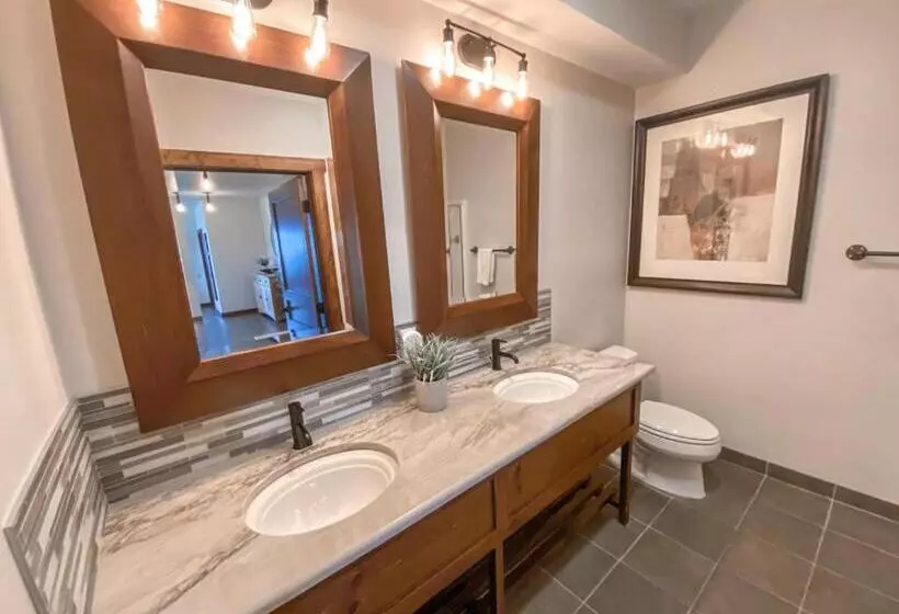 Remodeled Ski In Out   305 Soaring Eagle   Luxury!