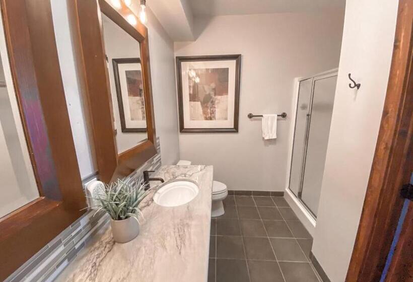 Remodeled Ski In Out   305 Soaring Eagle   Luxury!