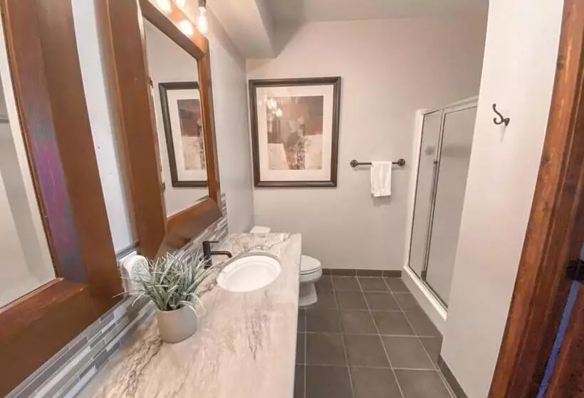 Remodeled Ski In Out   305 Soaring Eagle   Luxury!