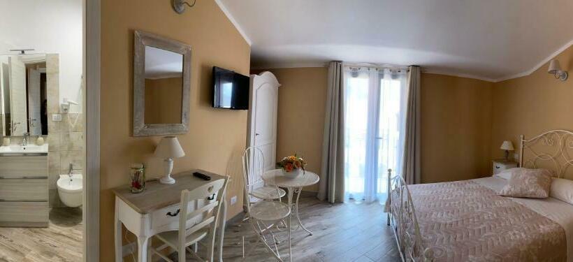 민박 La Soffitta Di Emmasofia