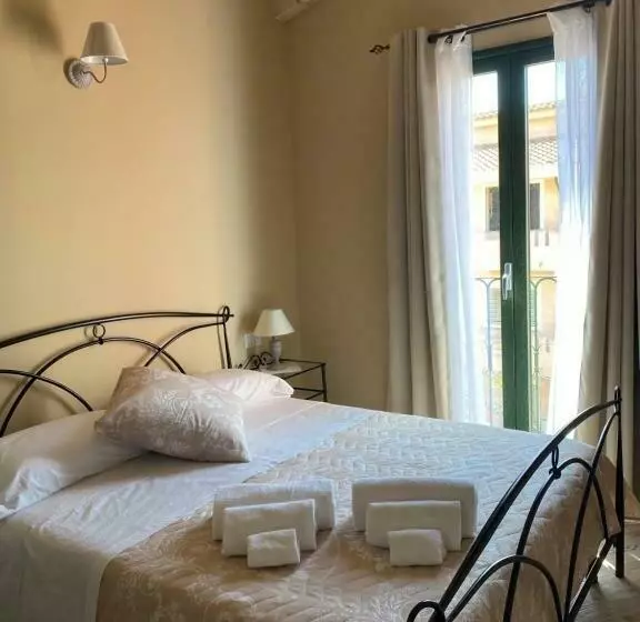 تختخواب و صبحانه La Soffitta Di Emmasofia