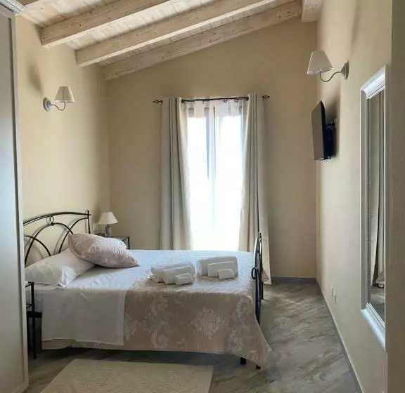 تختخواب و صبحانه La Soffitta Di Emmasofia
