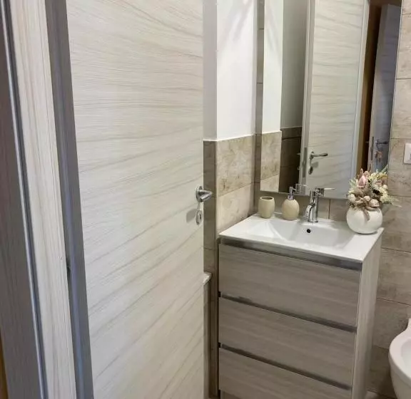 تختخواب و صبحانه La Soffitta Di Emmasofia